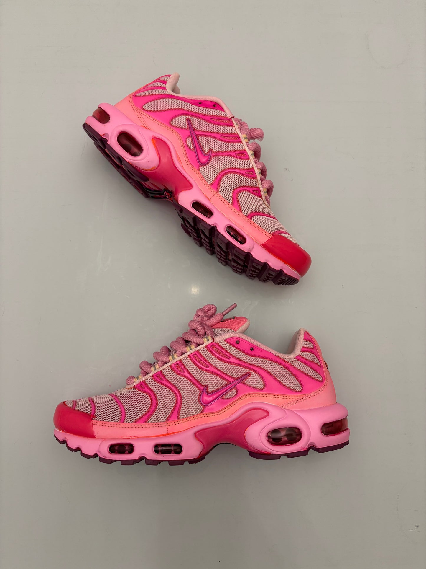 CUSTOM NIKE TN FULL ROSE